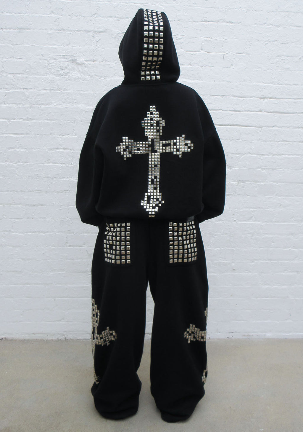 FAITHFUL STUDDED OVERSIZED SWEATPANTS BLACK